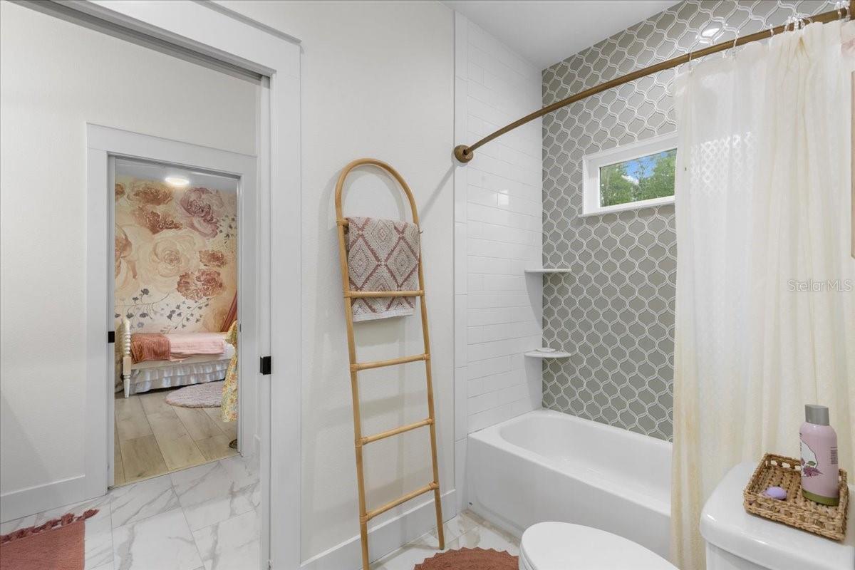 Image 29 of 52 For 9061 Katherine Way