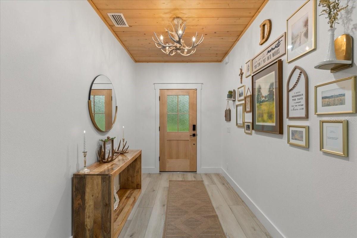 Image 34 of 52 For 9061 Katherine Way