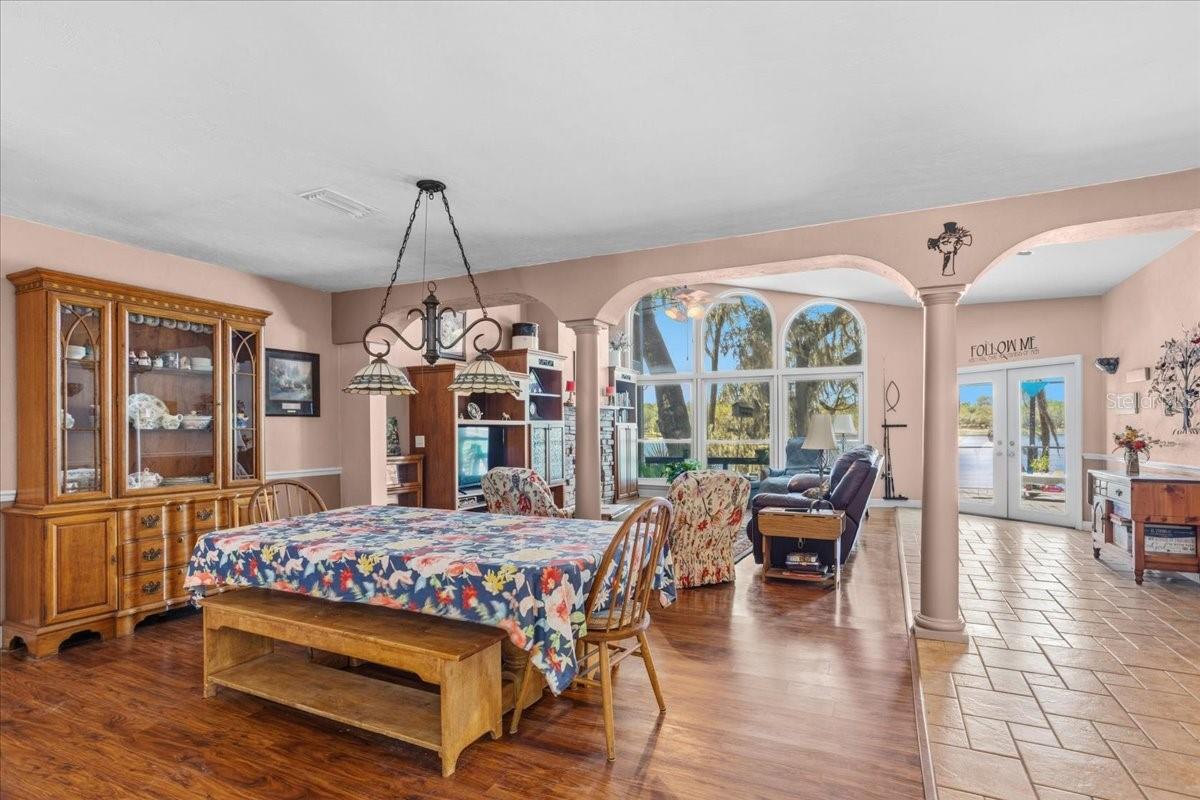 Image 13 of 76 For 8386 Austin Road