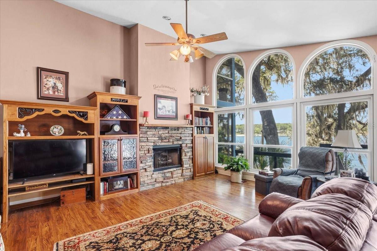 Image 14 of 76 For 8386 Austin Road