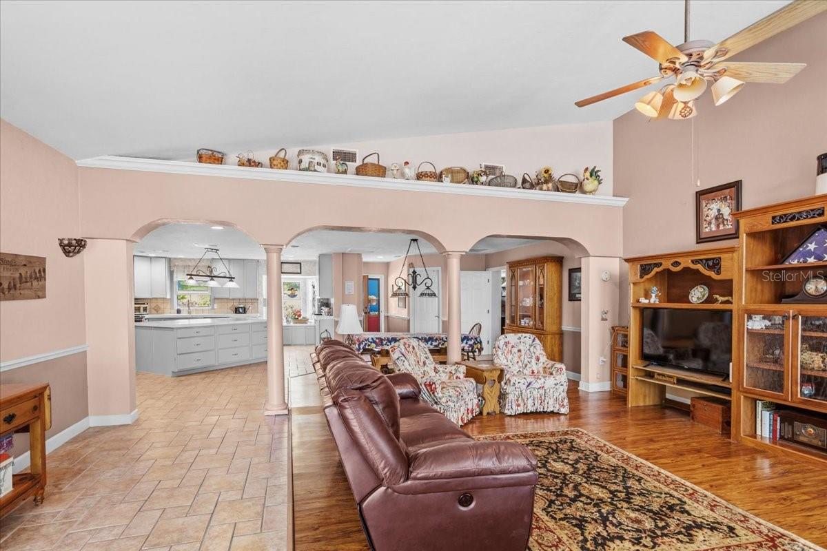 Image 18 of 76 For 8386 Austin Road