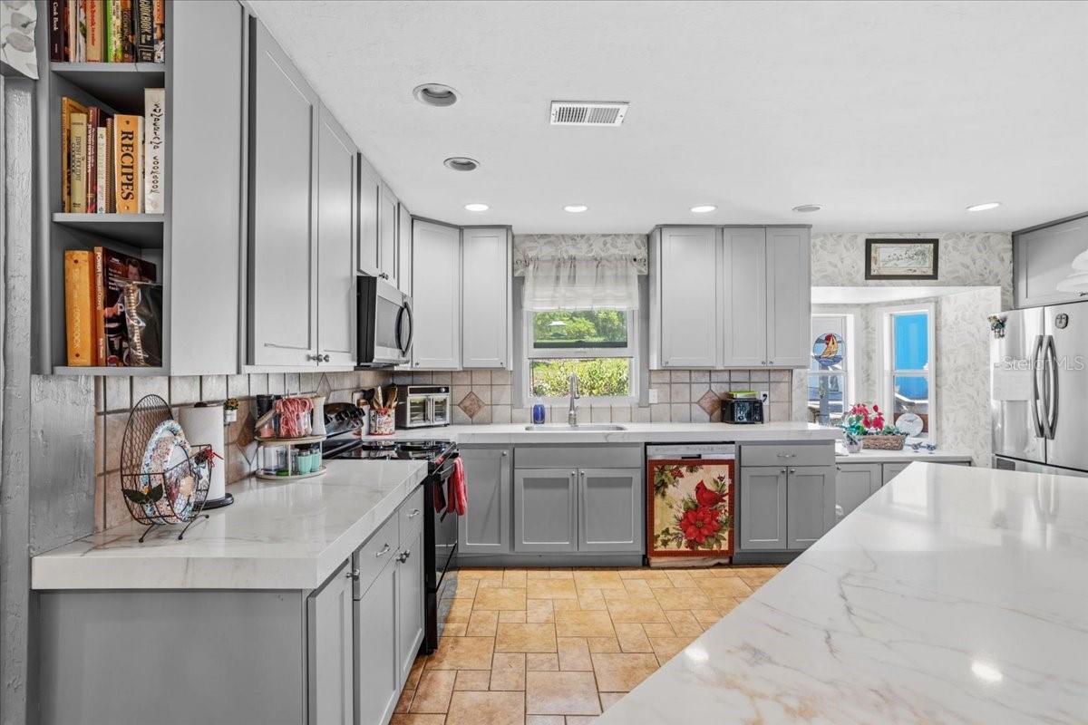 Image 24 of 76 For 8386 Austin Road