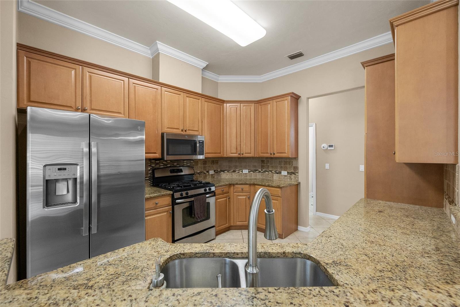 Image 4 of 34 For 8336 8th Place