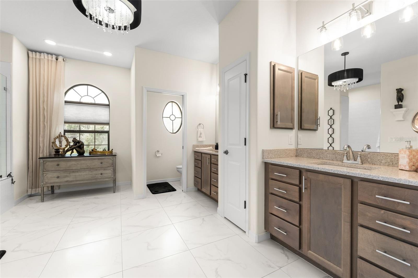 Image 21 of 49 For 11645 134th Court