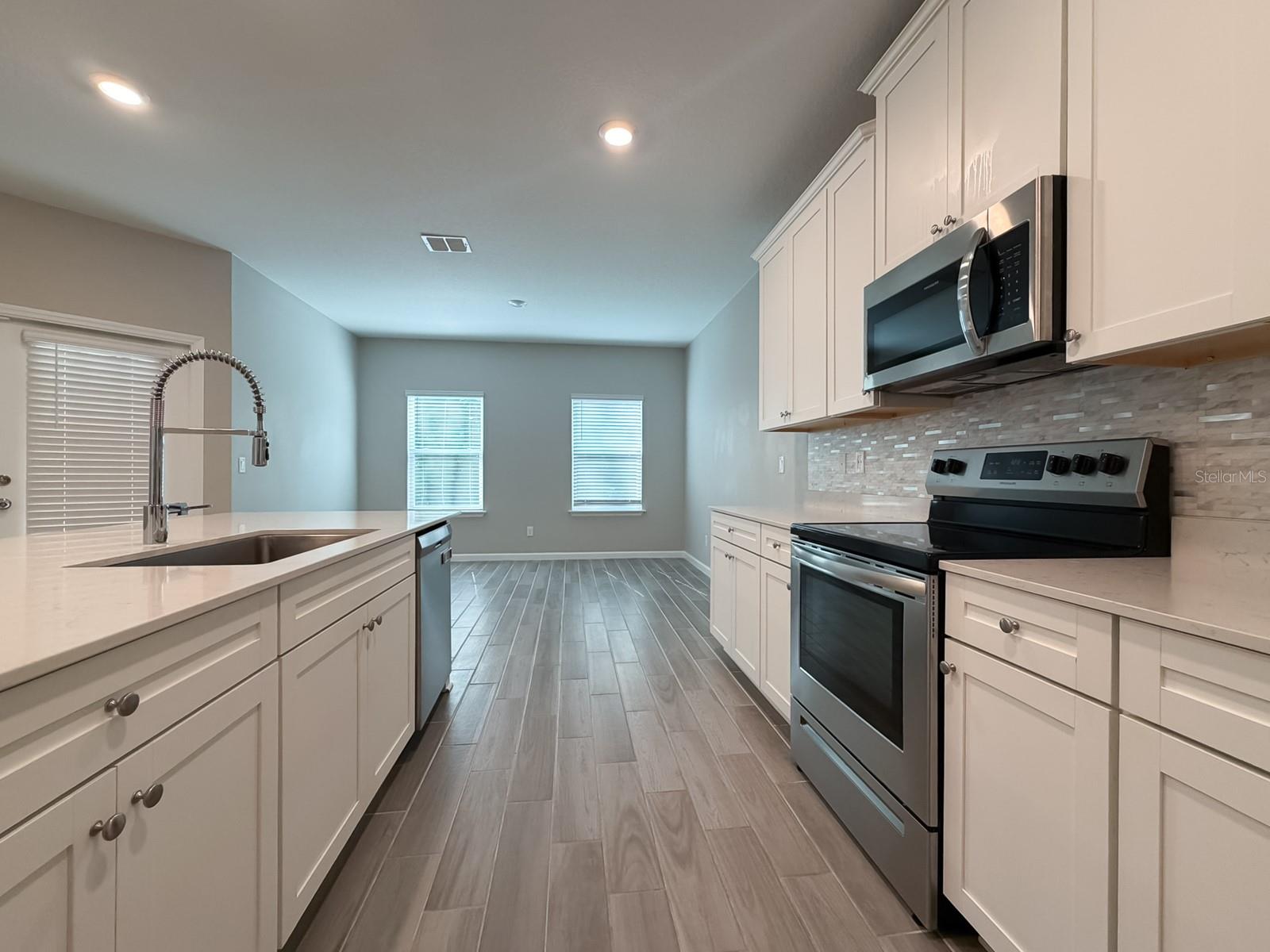 Image 6 of 61 For 2258 89th Way