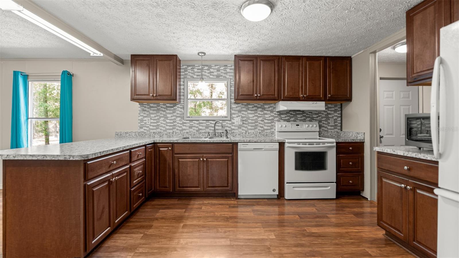 Image 15 of 46 For 10379 135th Street