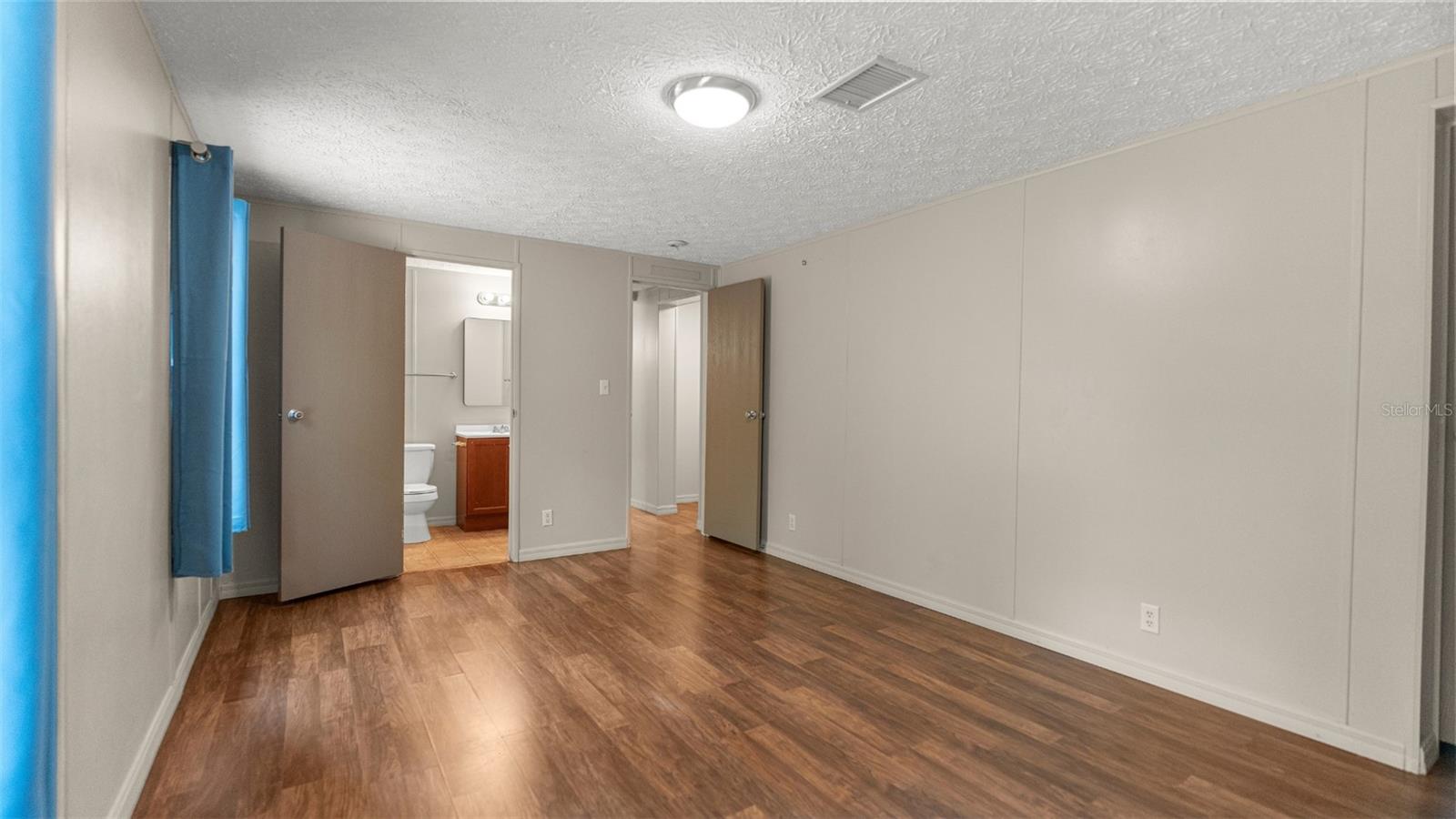 Image 19 of 46 For 10379 135th Street