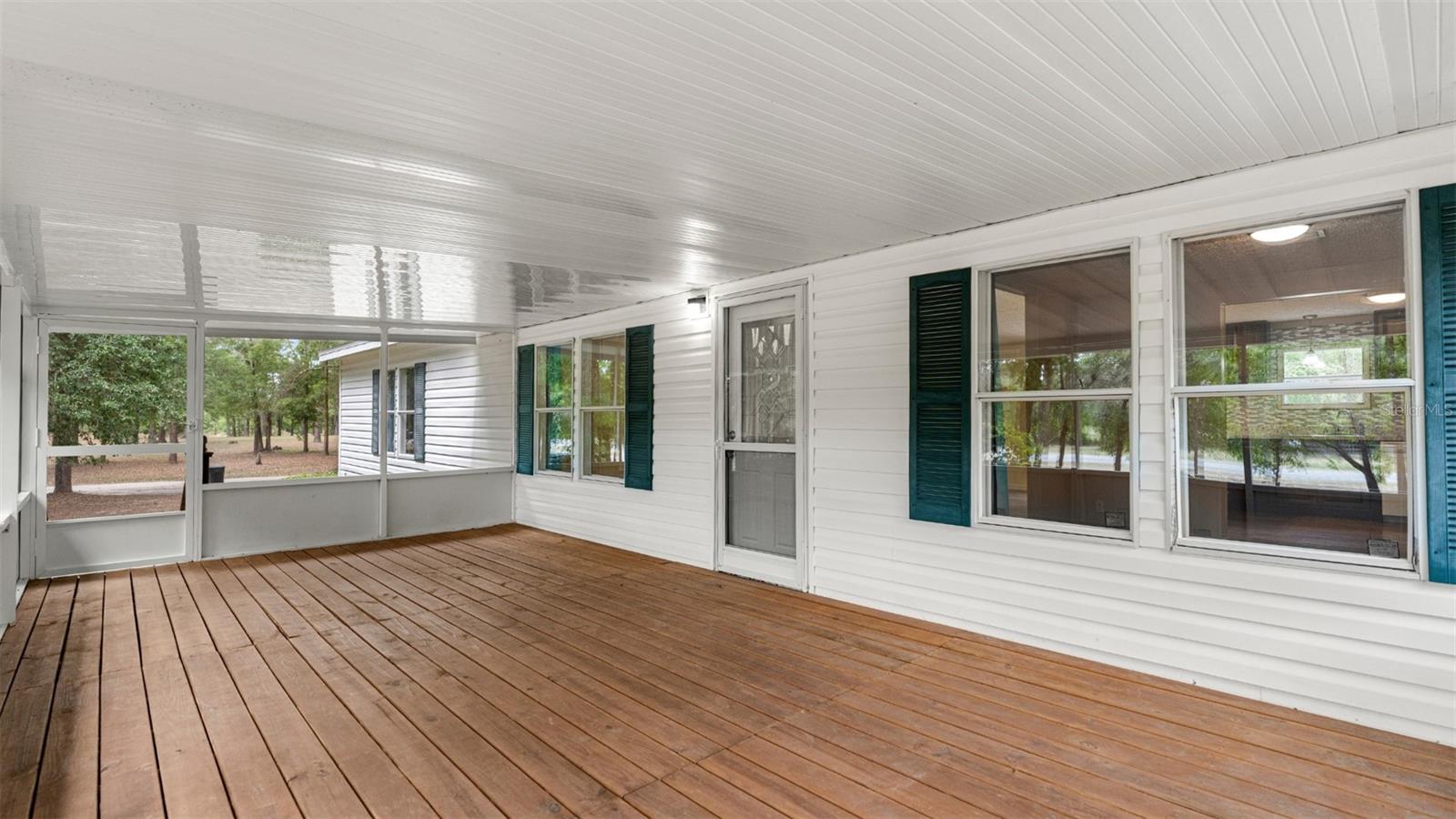 Image 4 of 46 For 10379 135th Street