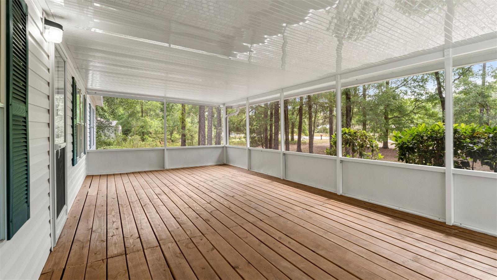 Image 5 of 46 For 10379 135th Street