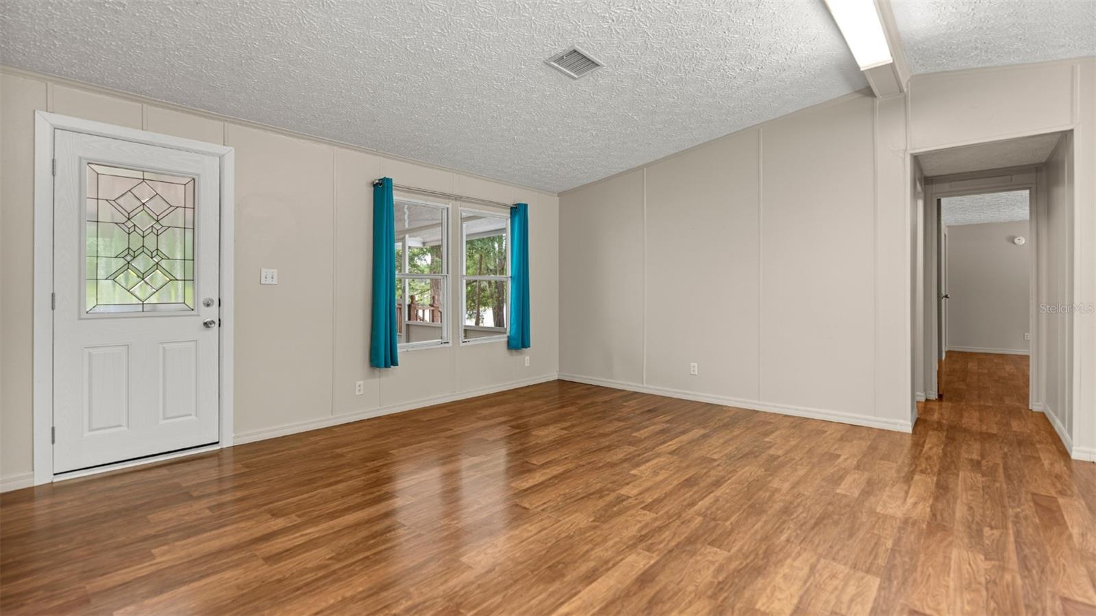 Image 6 of 46 For 10379 135th Street