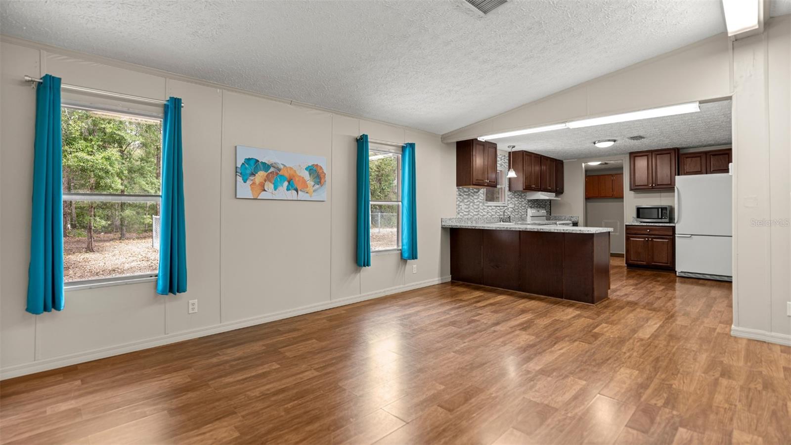 Image 7 of 46 For 10379 135th Street