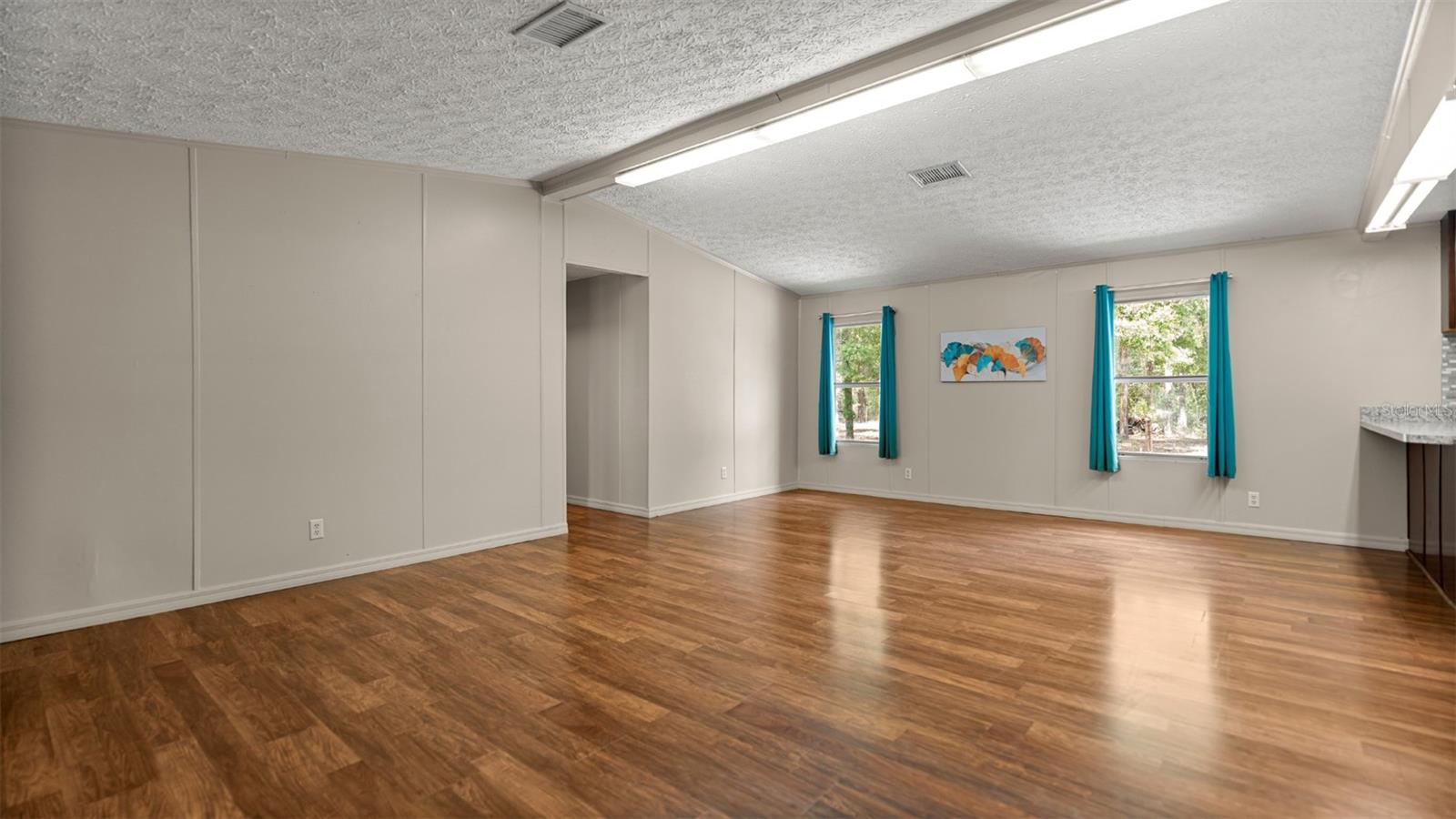 Image 8 of 46 For 10379 135th Street