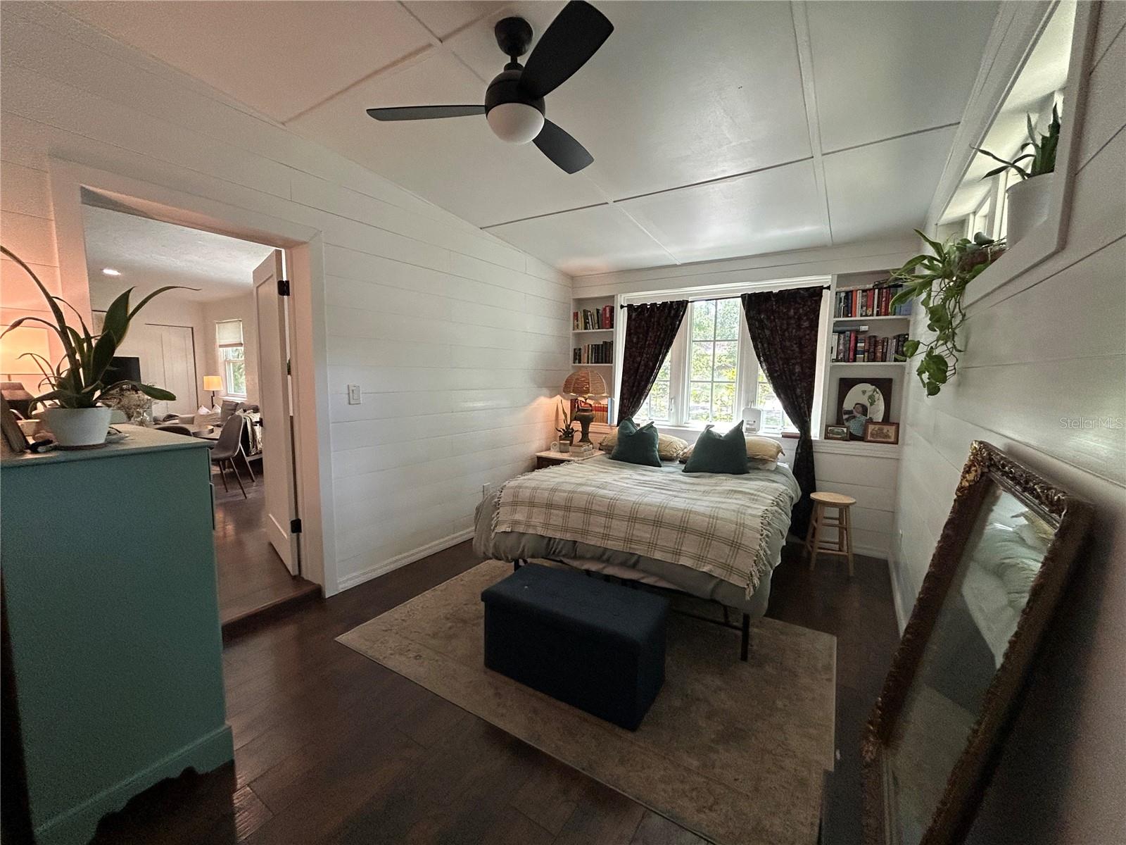 Image 18 of 26 For 816 9th Avenue