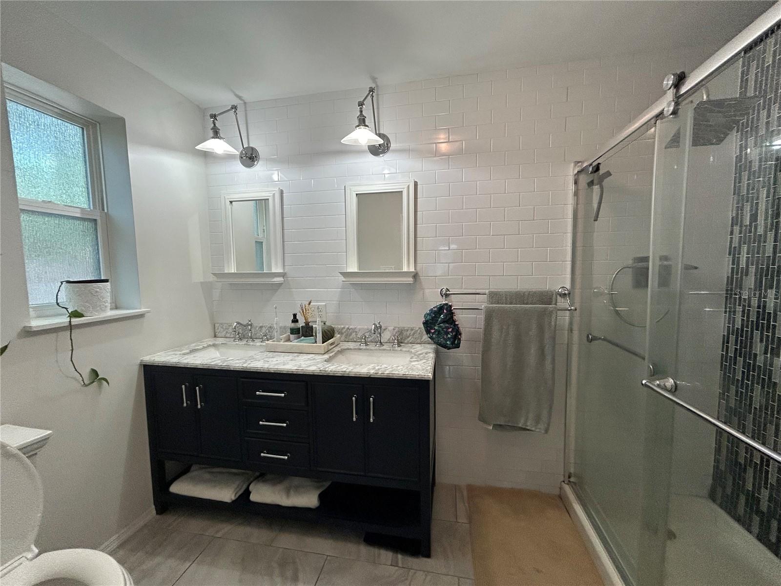 Image 19 of 26 For 816 9th Avenue