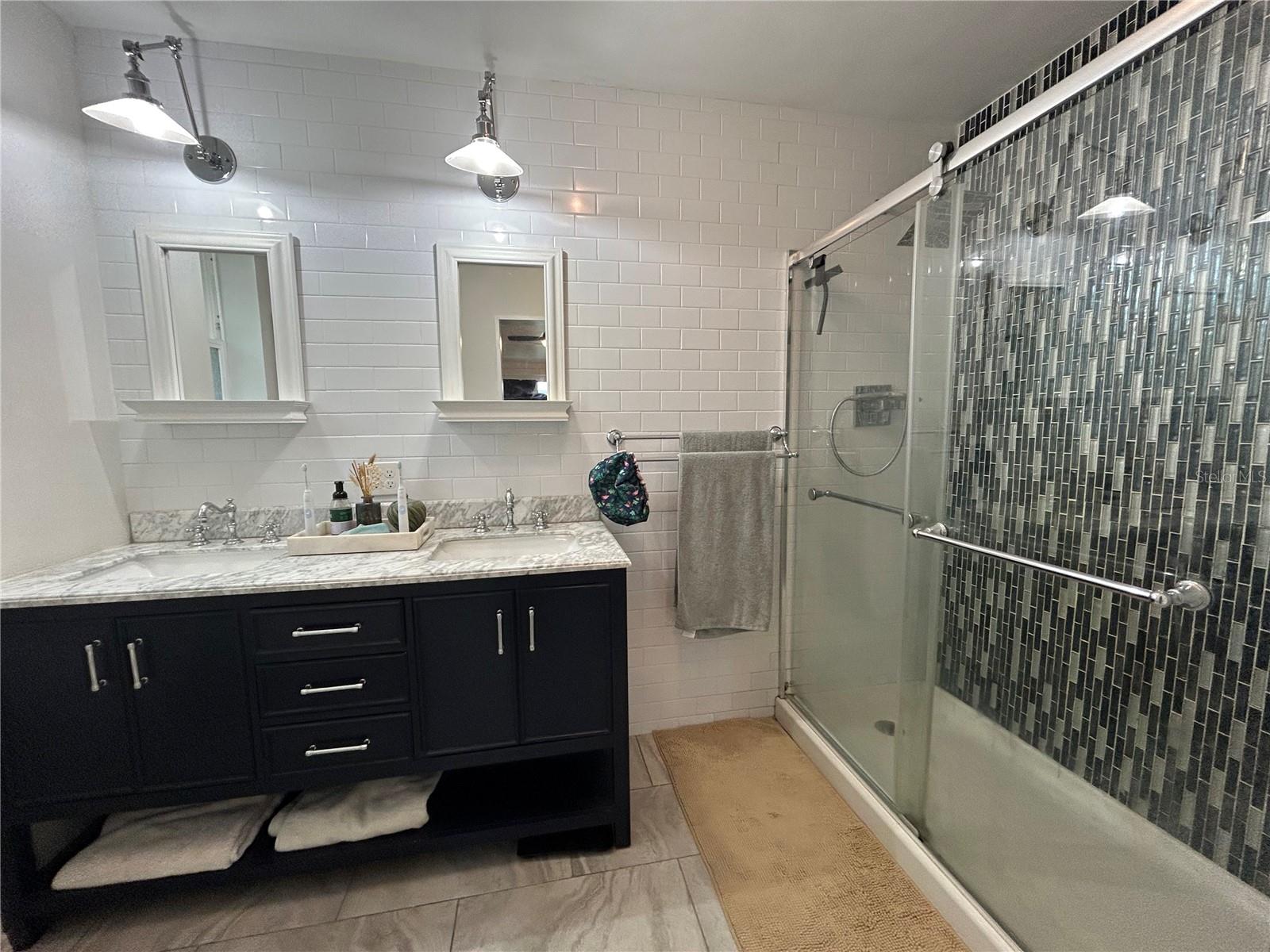 Image 21 of 26 For 816 9th Avenue