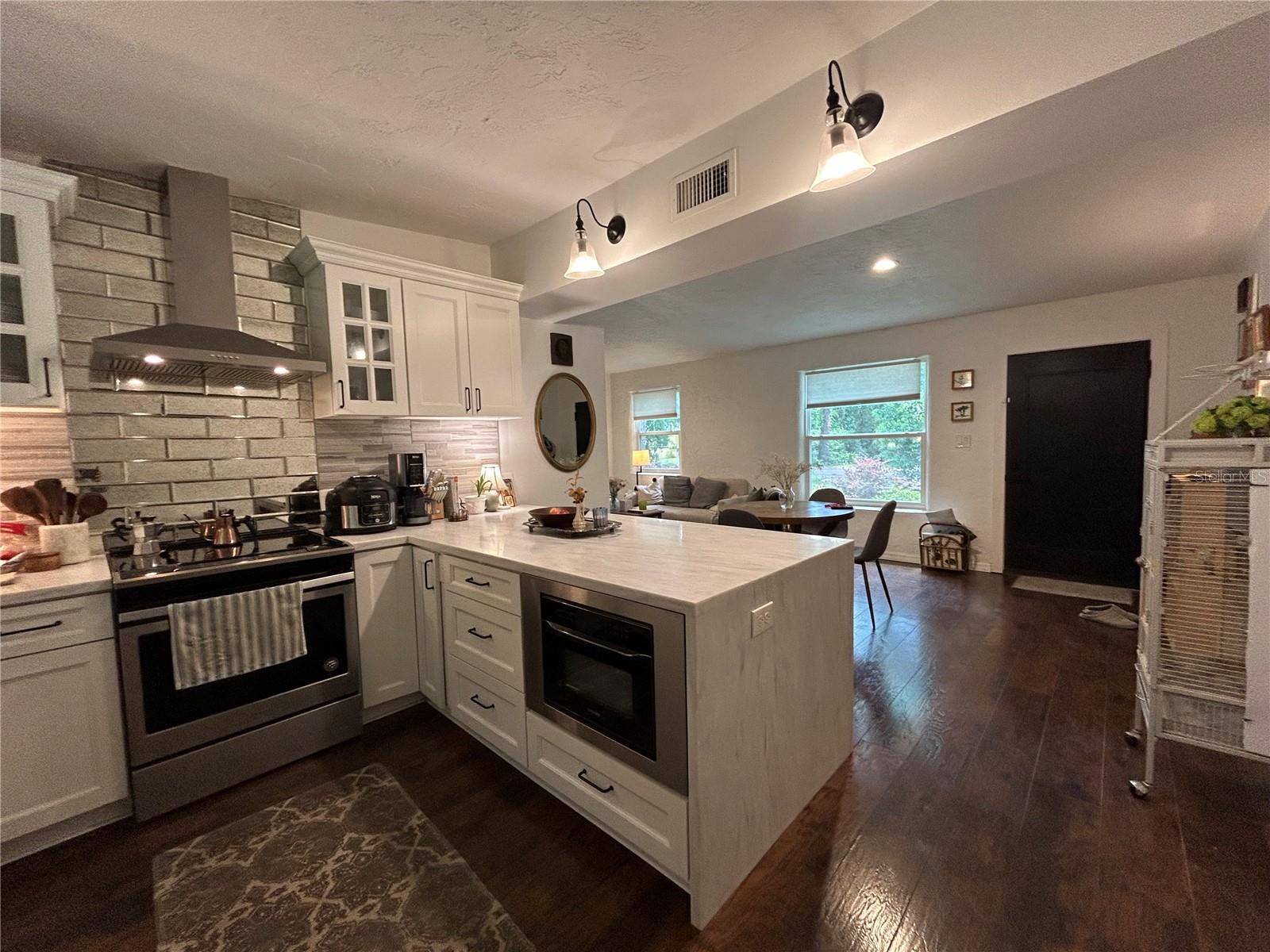 Image 7 of 26 For 816 9th Avenue