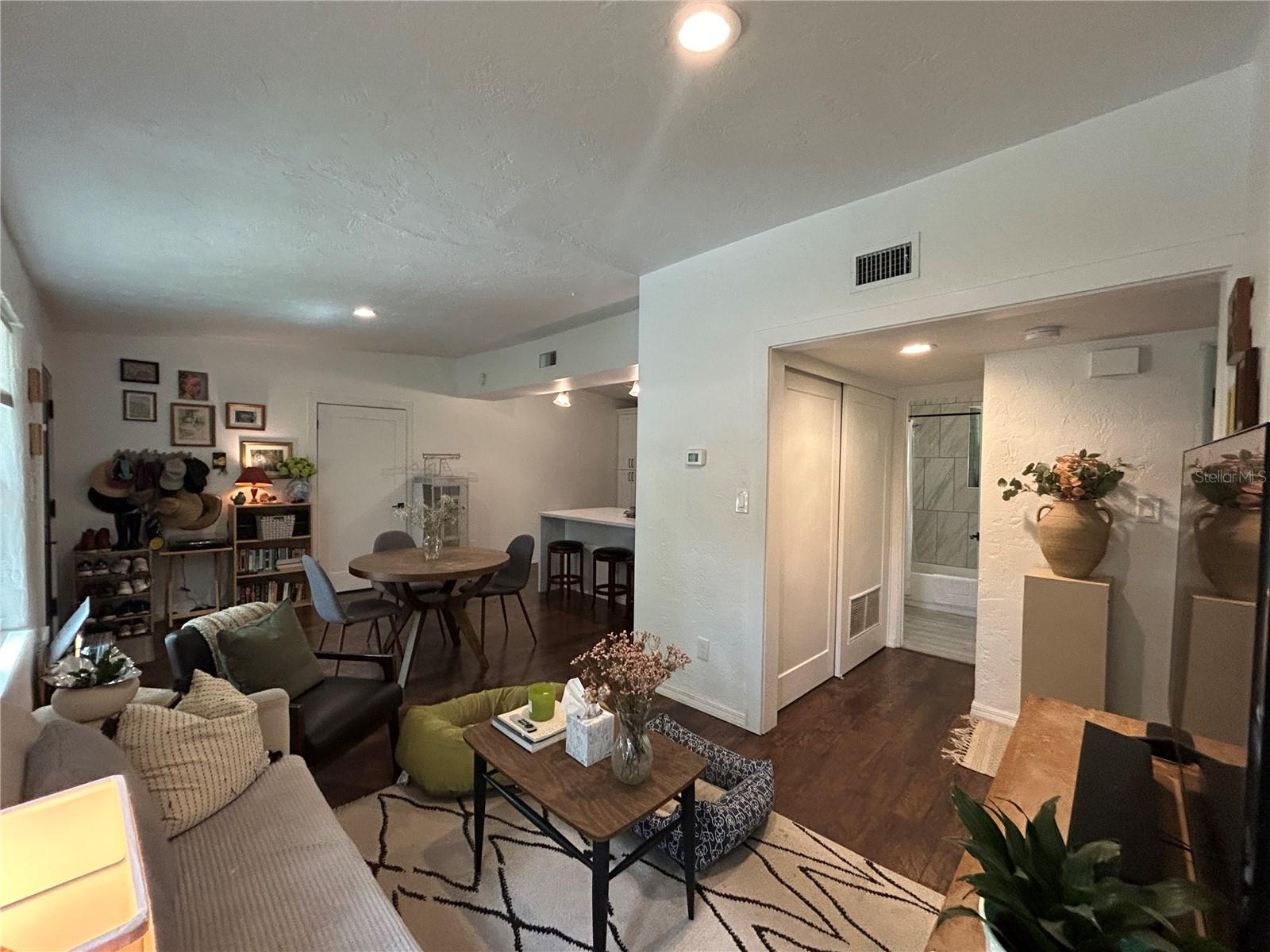 Image 8 of 26 For 816 9th Avenue