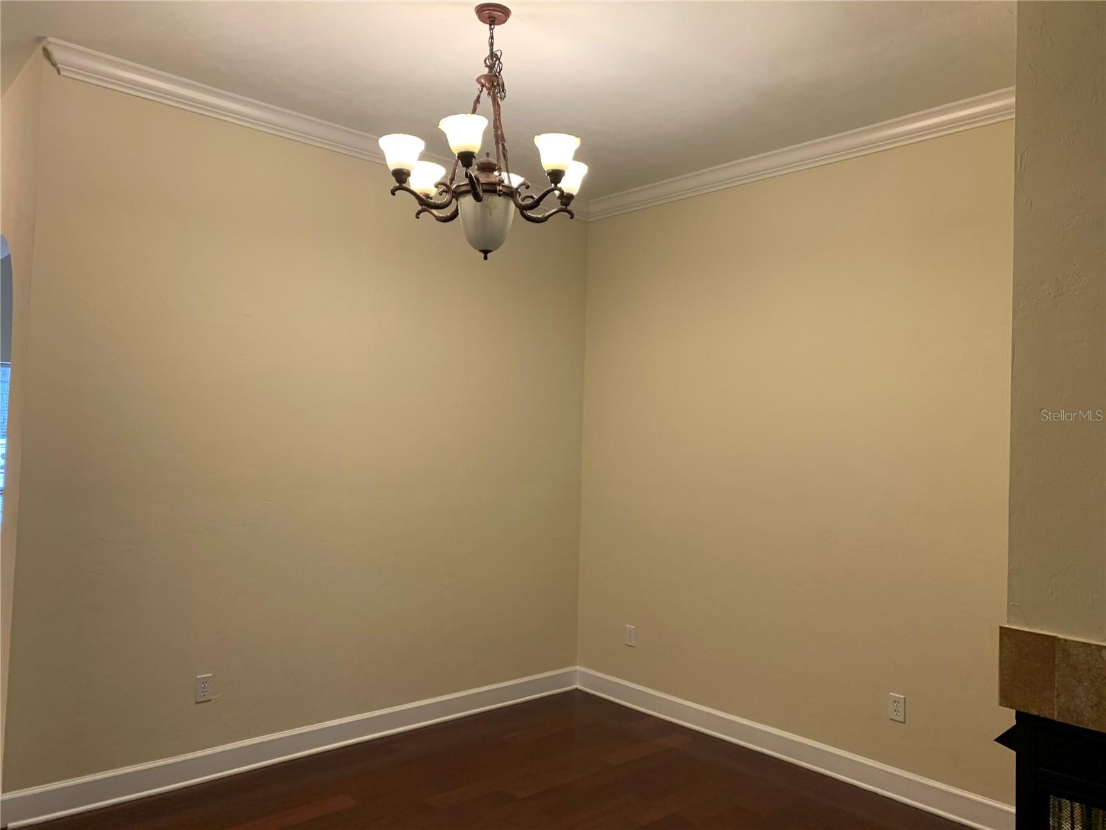 Image 17 of 39 For 187 129th Terrace