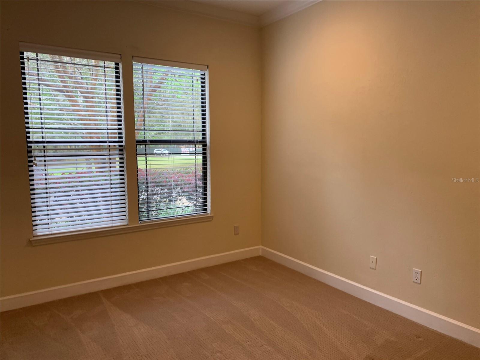 Image 7 of 39 For 187 129th Terrace