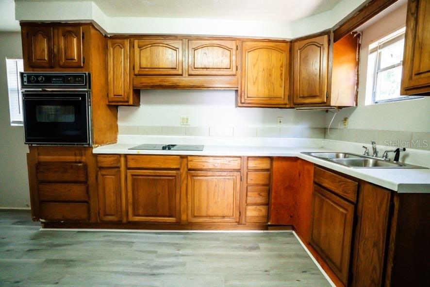 Image 4 of 22 For 1424 1st Avenue