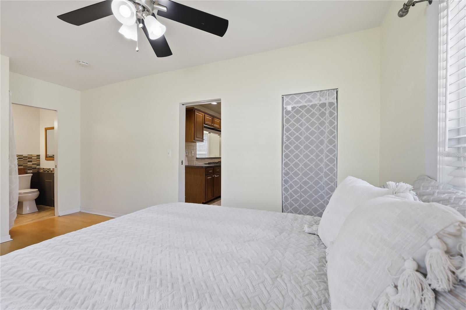 Image 11 of 31 For 1017 31st Avenue