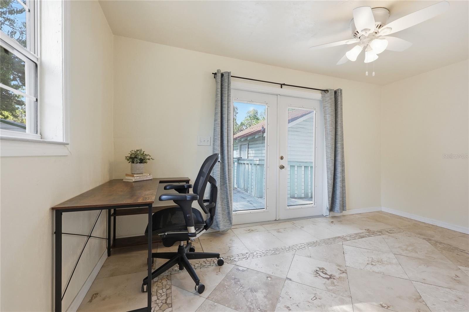 Image 18 of 31 For 1017 31st Avenue