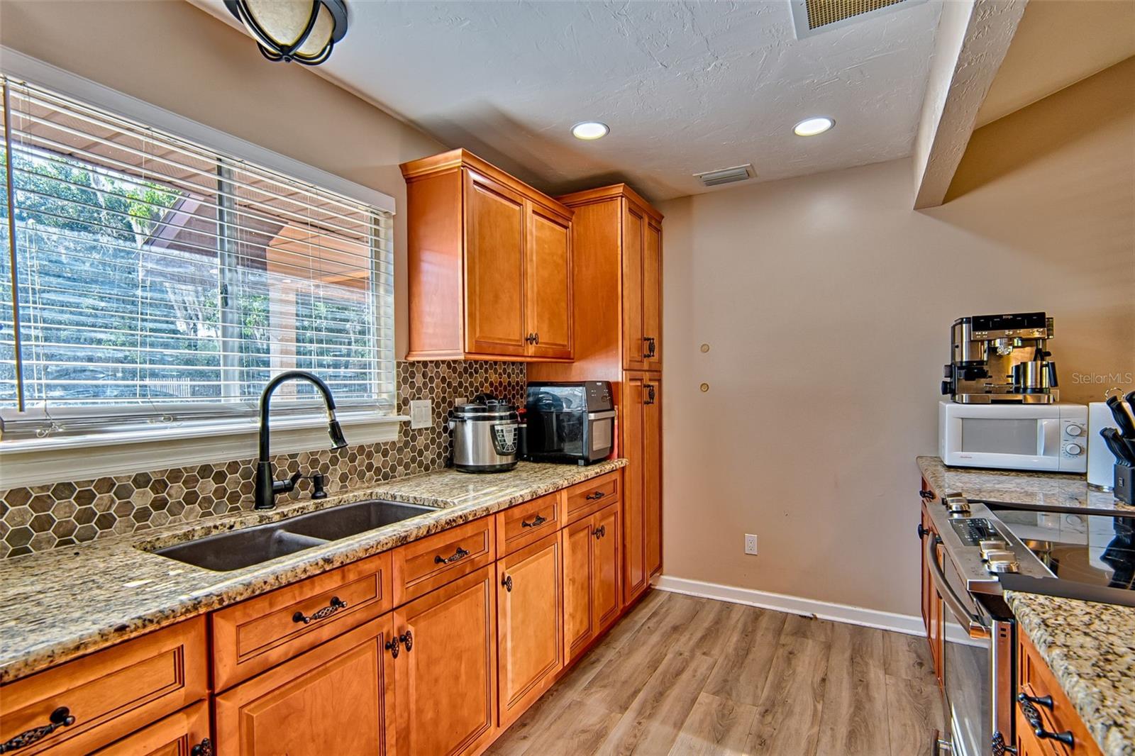 Image 10 of 27 For 4347 43rd Terrace