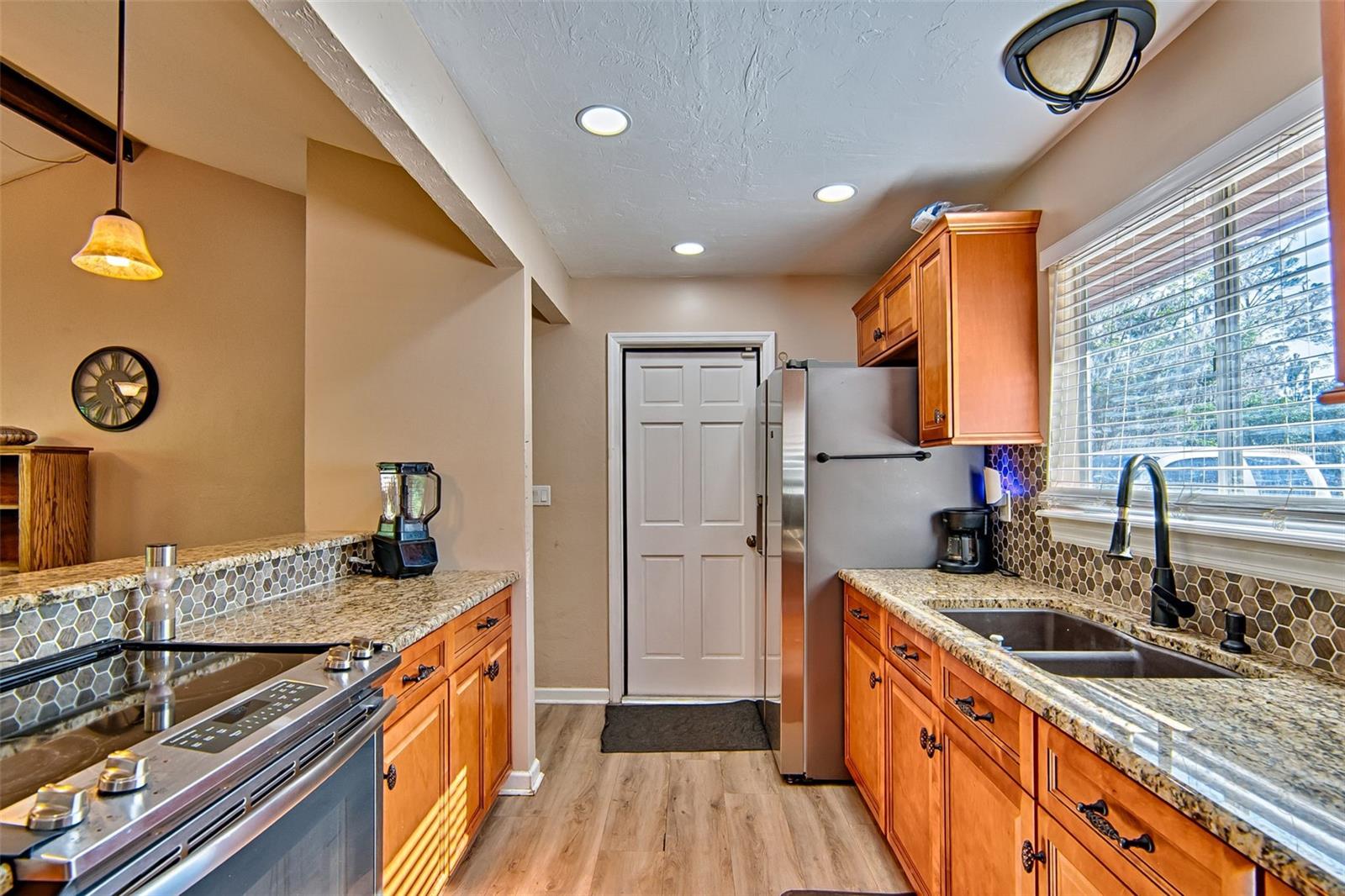 Image 13 of 27 For 4347 43rd Terrace