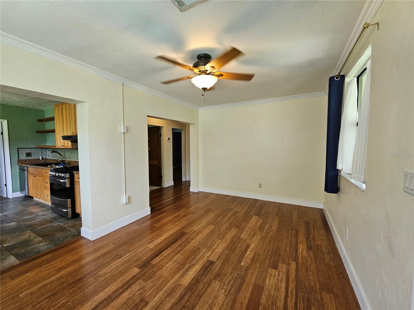 Image 11 of 52 For 1115 11th Avenue