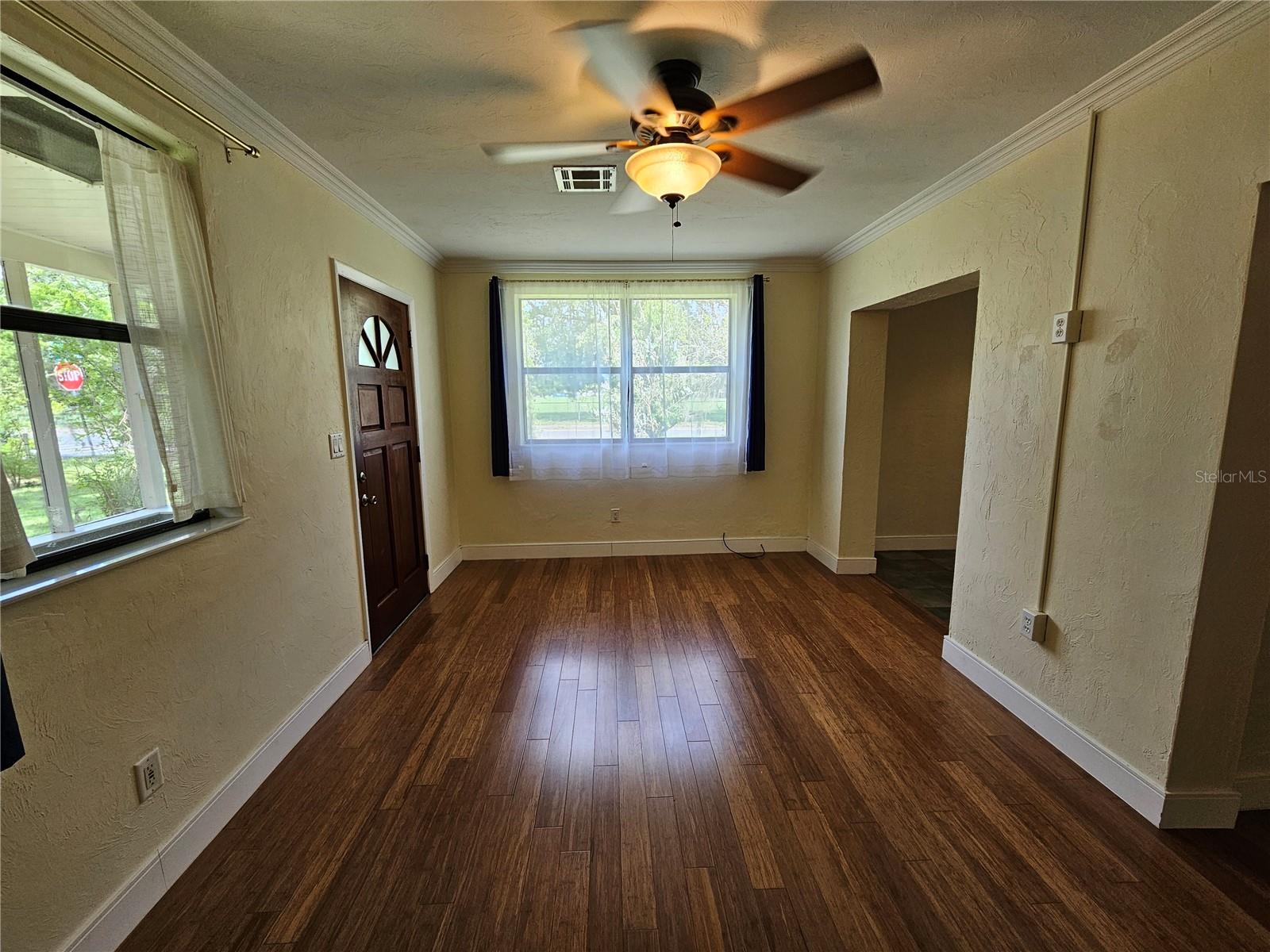 Image 14 of 52 For 1115 11th Avenue