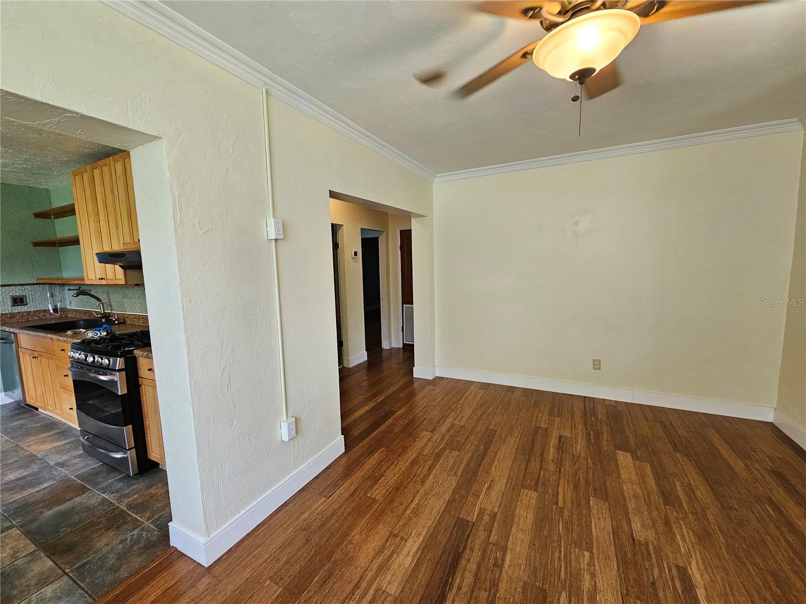 Image 9 of 52 For 1115 11th Avenue