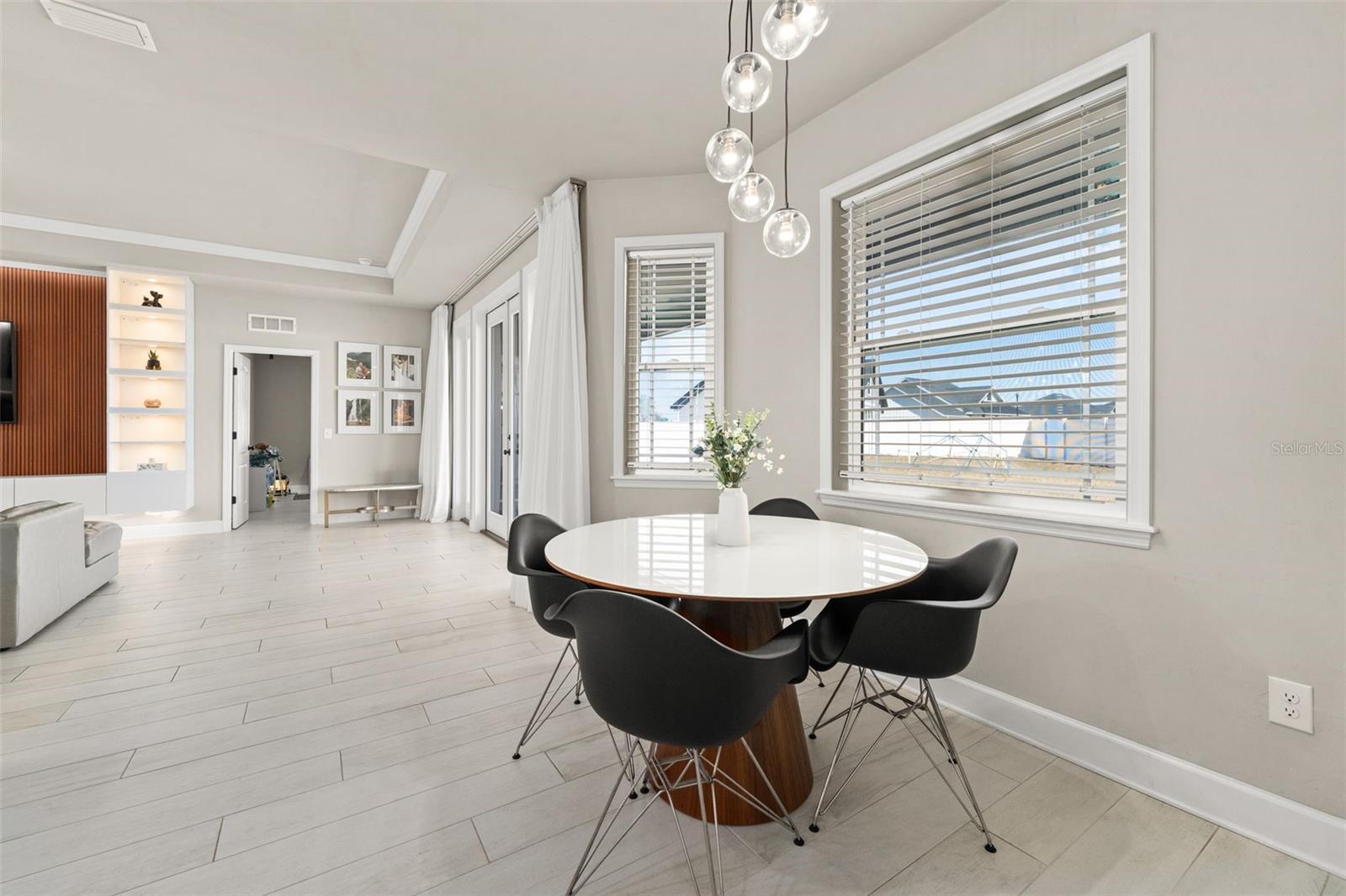 Image 11 of 51 For 24784 21st Lane