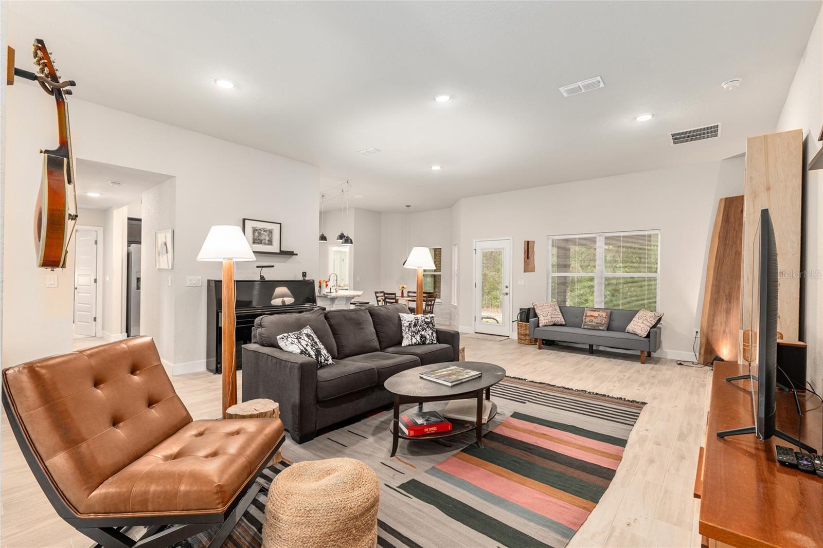 Image 11 of 62 For 8179 8th Place