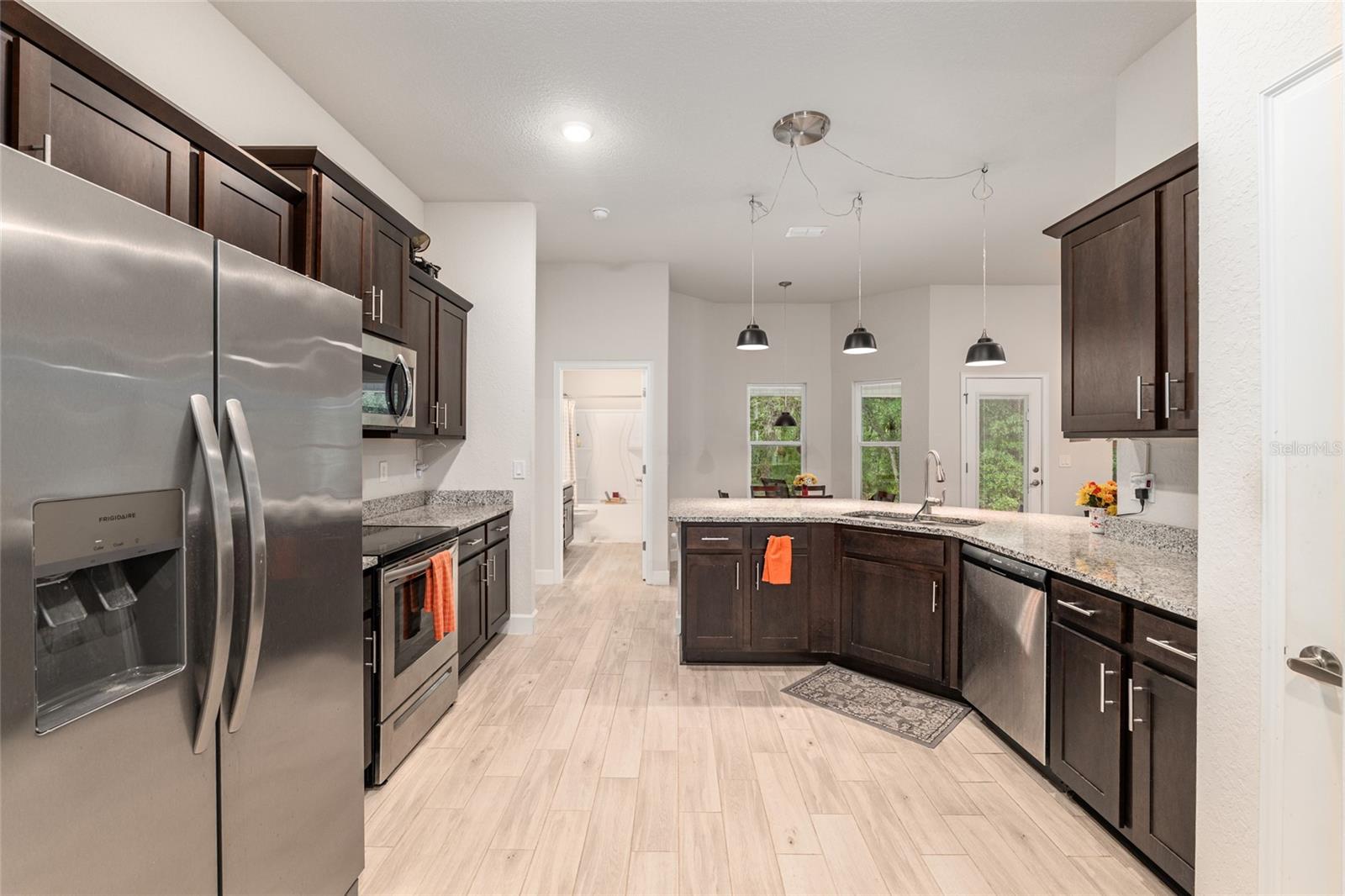 Image 20 of 62 For 8179 8th Place