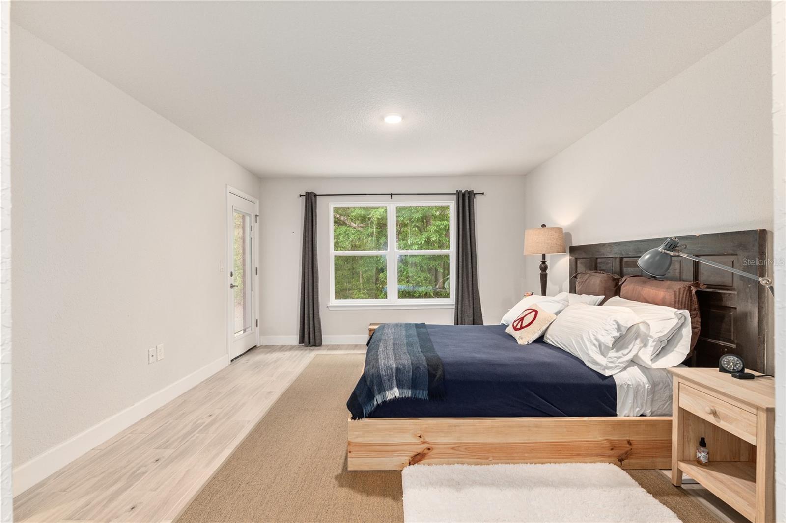 Image 25 of 62 For 8179 8th Place