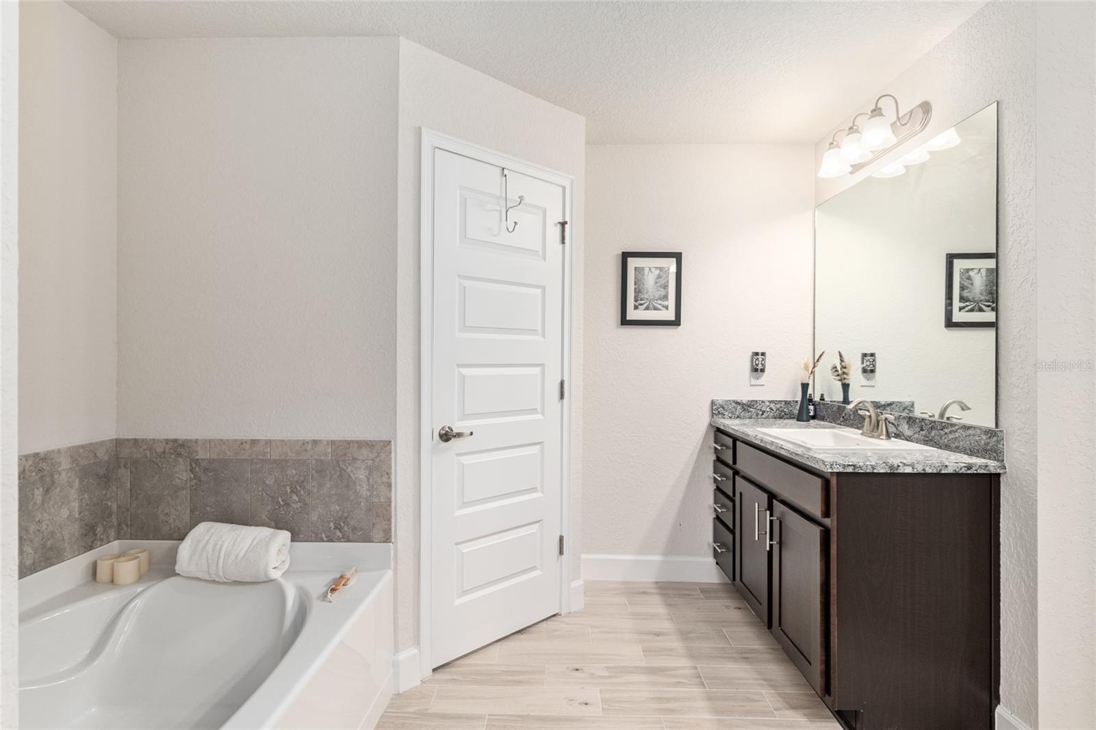 Image 32 of 62 For 8179 8th Place