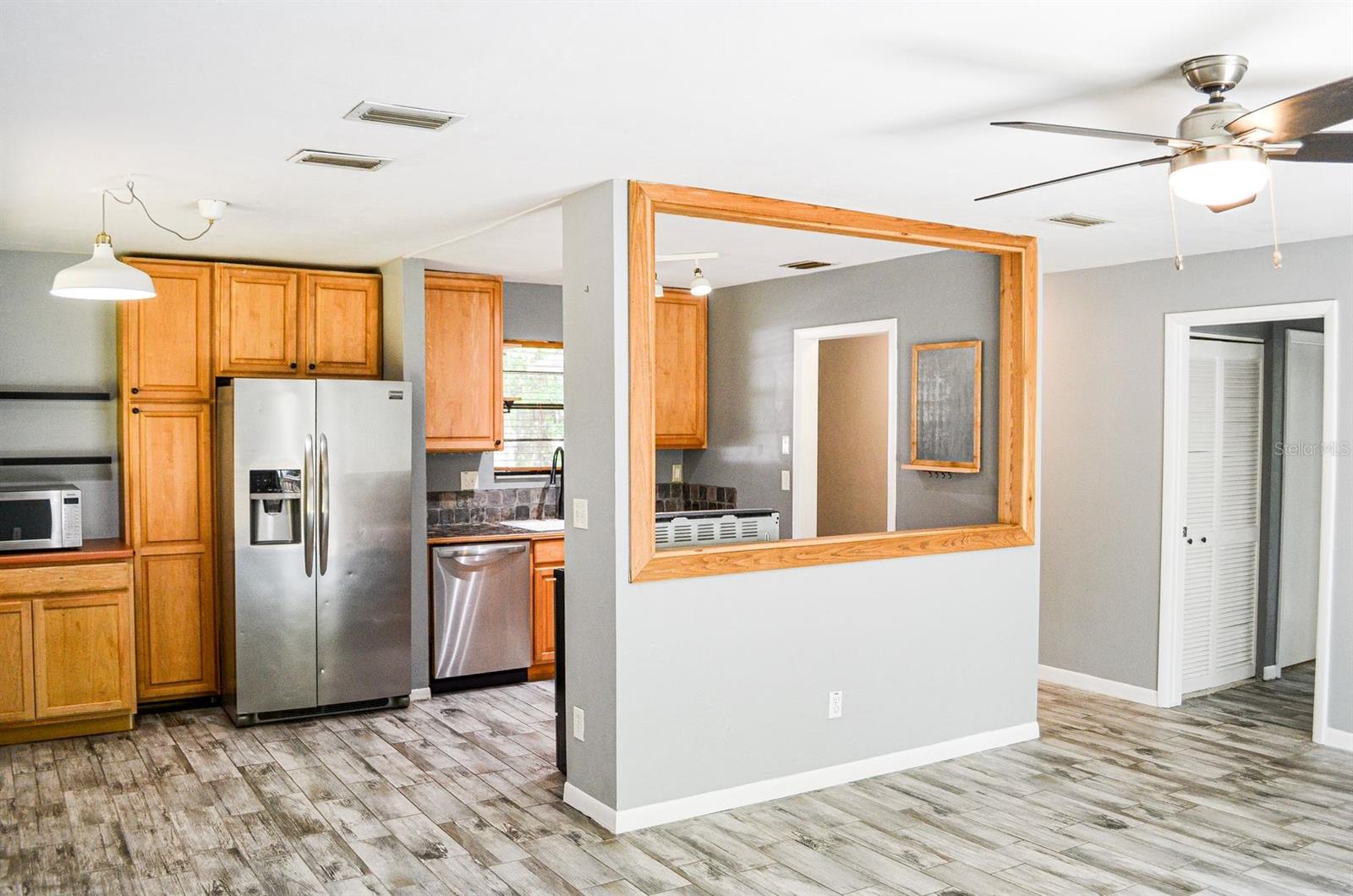 Image 3 of 20 For 3526 53rd Terrace