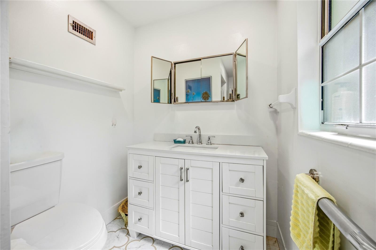 Image 23 of 36 For 4123 18th Place