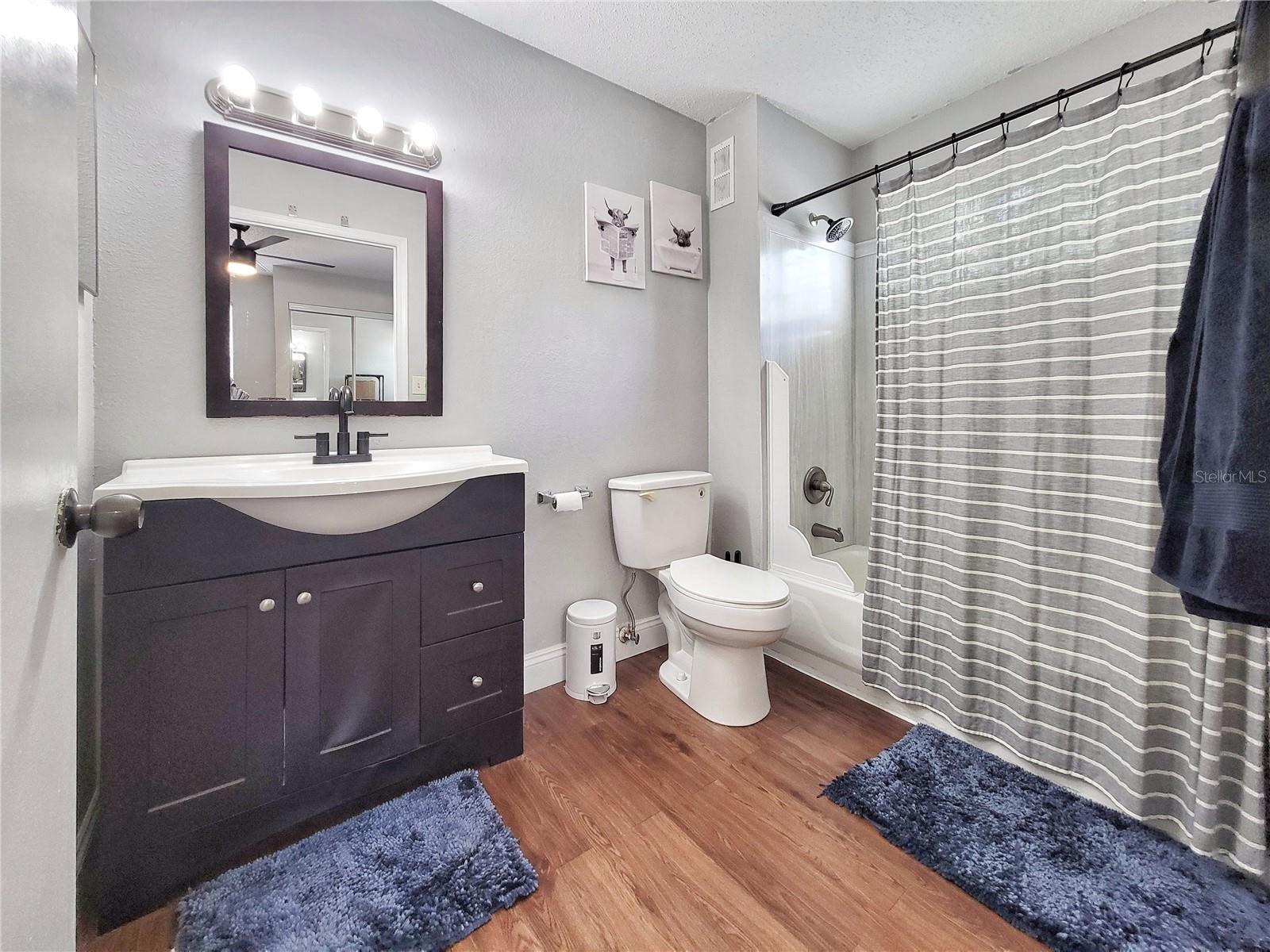 Image 21 of 34 For 3705 27th Street 527
