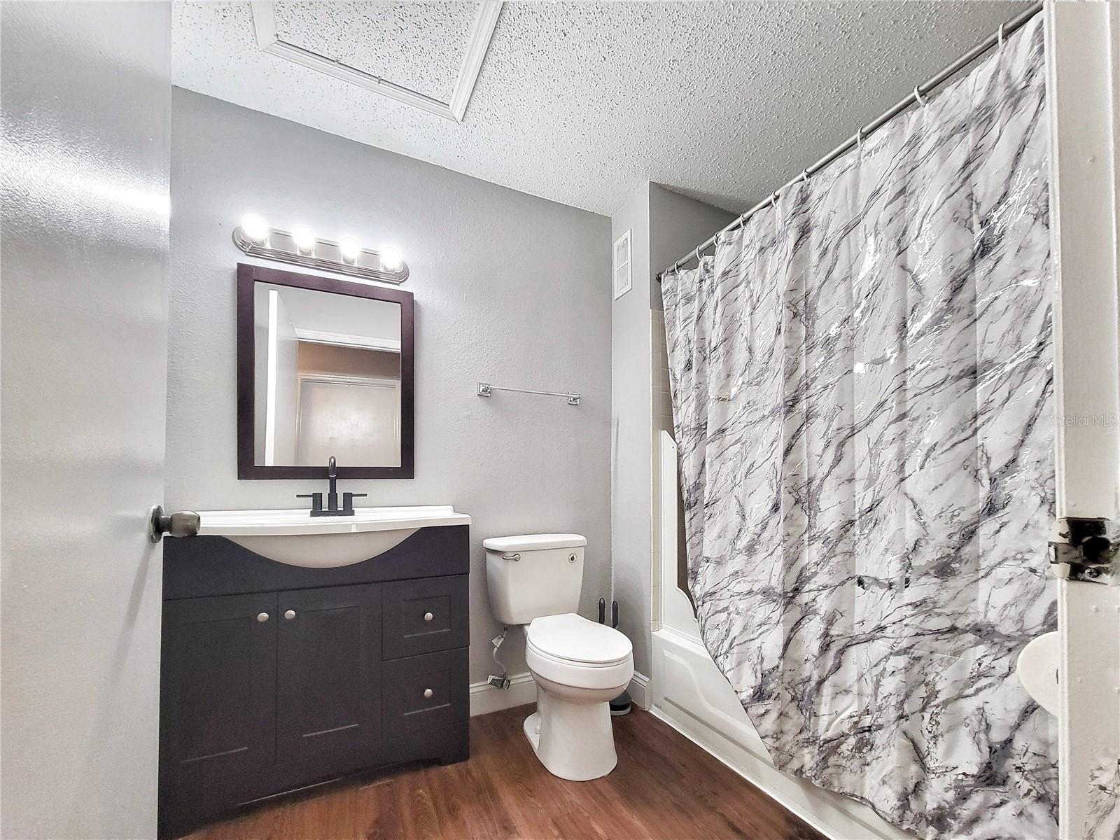 Image 24 of 34 For 3705 27th Street 527