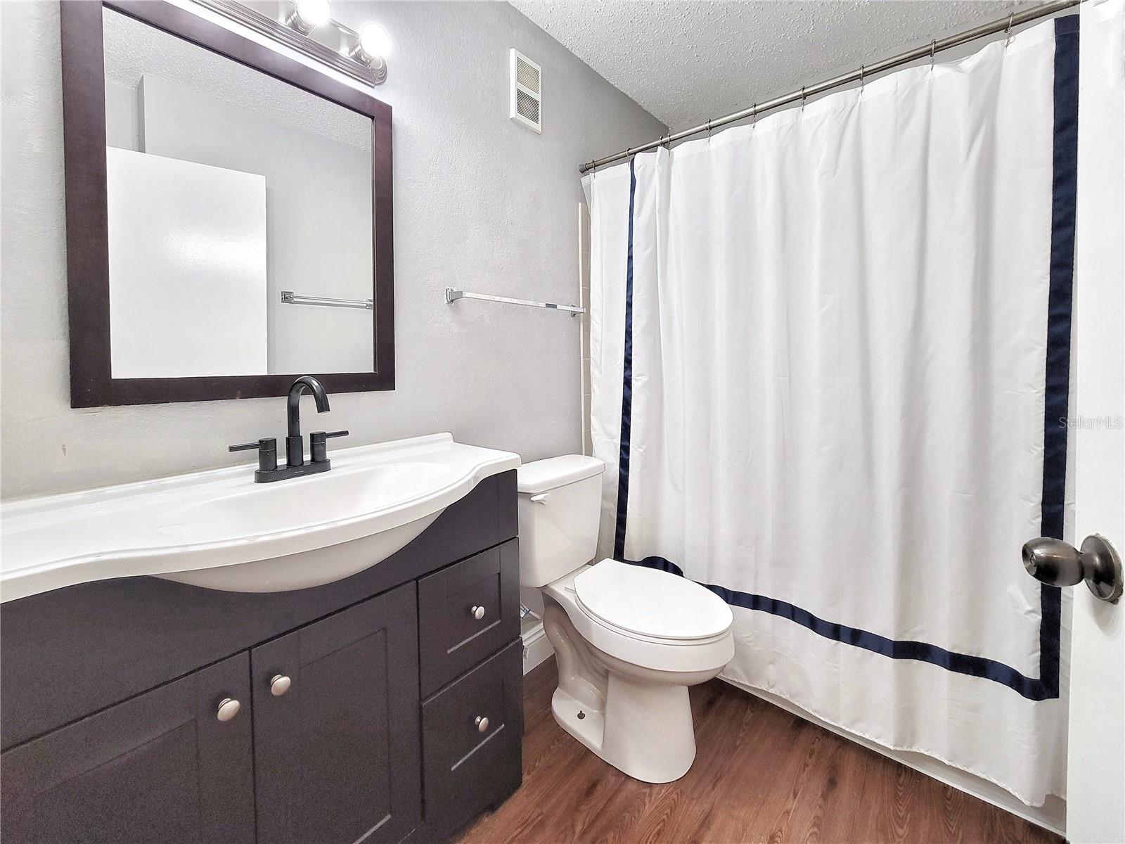 Image 27 of 34 For 3705 27th Street 527