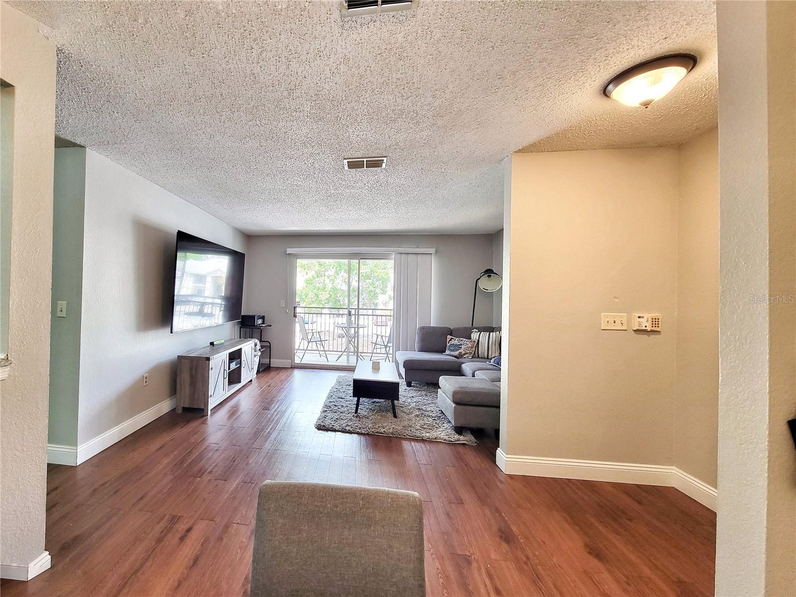 Image 6 of 34 For 3705 27th Street 527