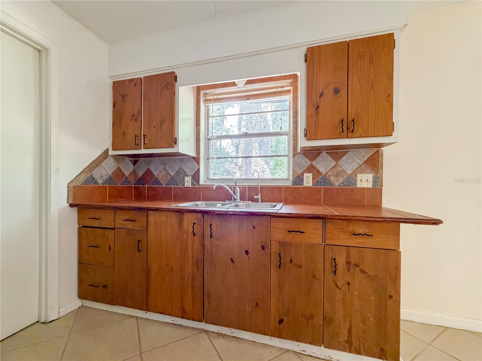 Image 18 of 34 For 14202 158th Avenue