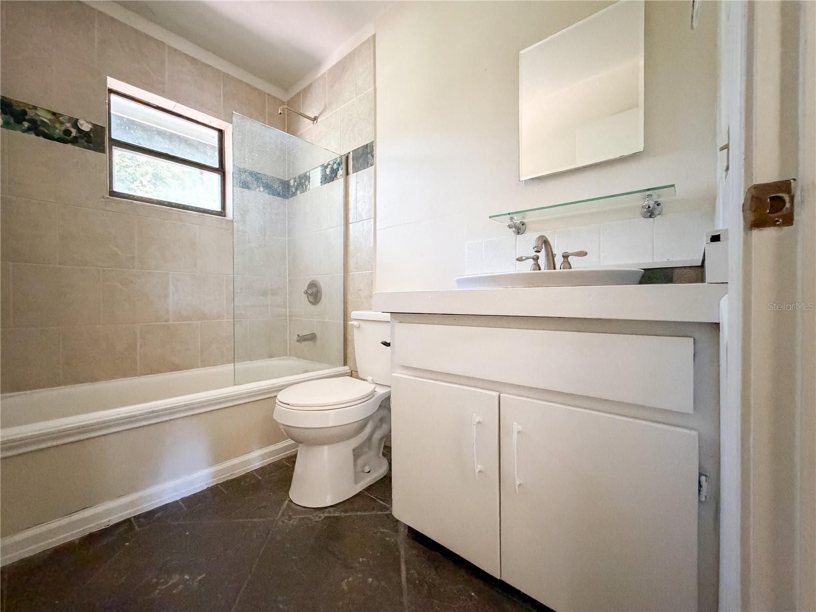 Image 29 of 34 For 14202 158th Avenue