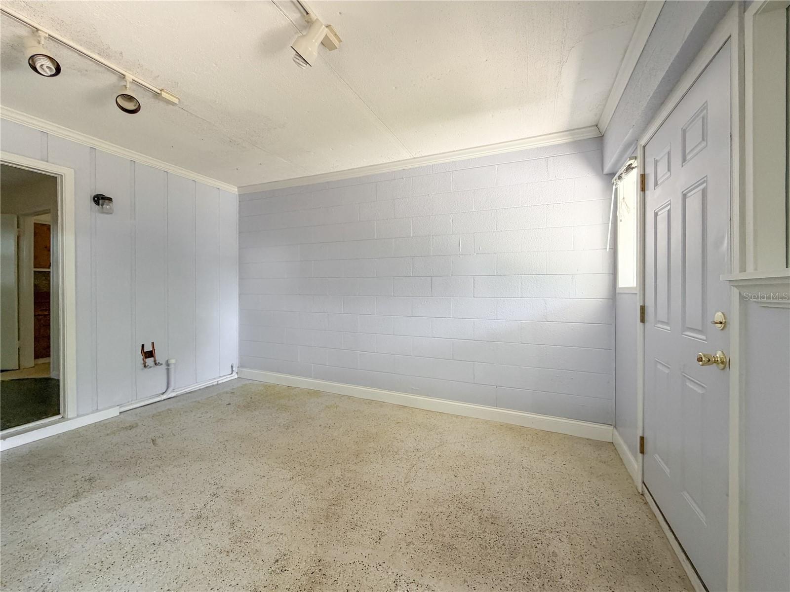 Image 33 of 34 For 14202 158th Avenue