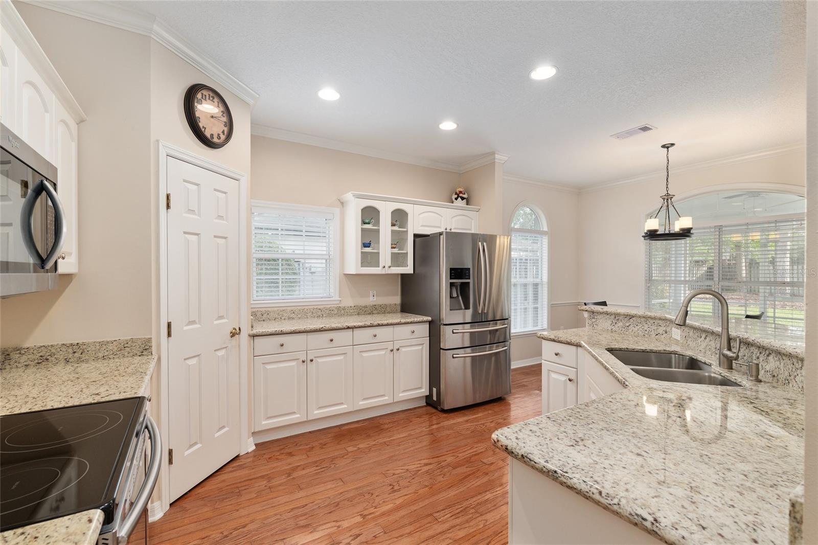 Image 29 of 68 For 7230 80th Terrace