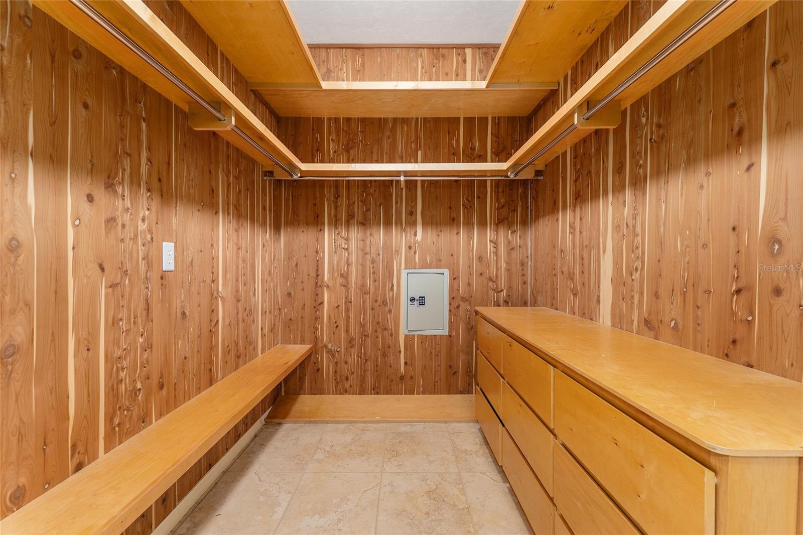 Image 16 of 34 For 10106 13th Avenue