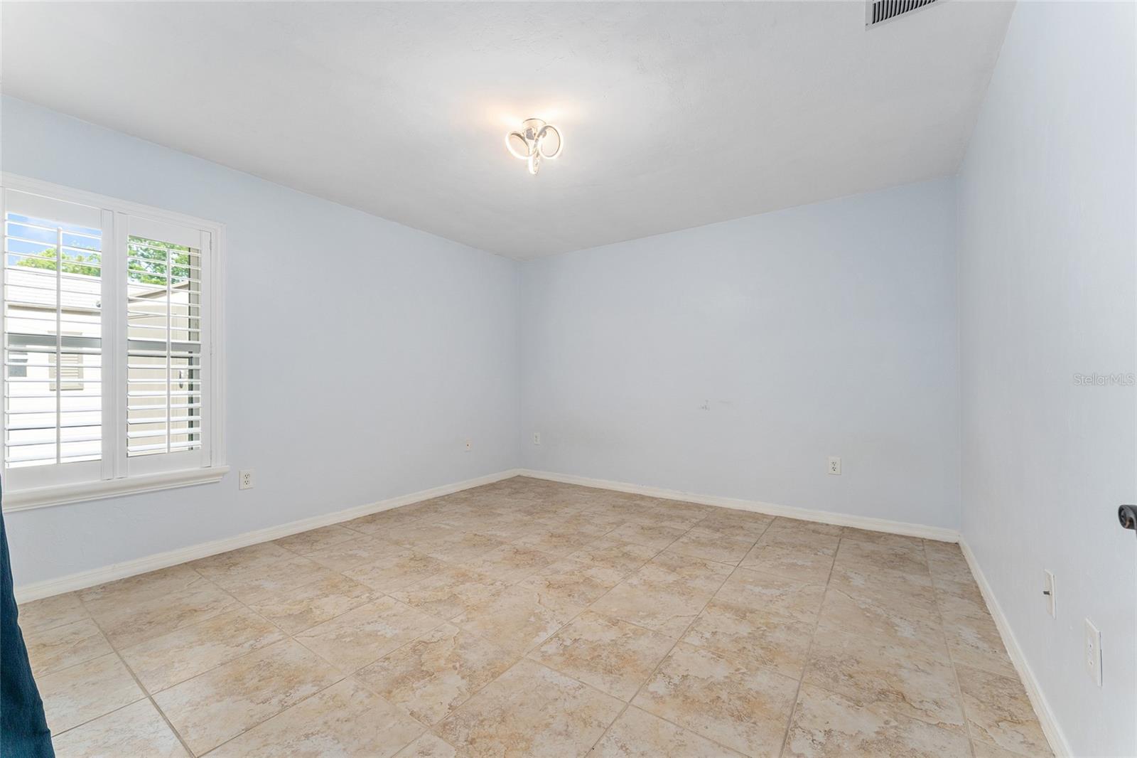 Image 21 of 34 For 10106 13th Avenue