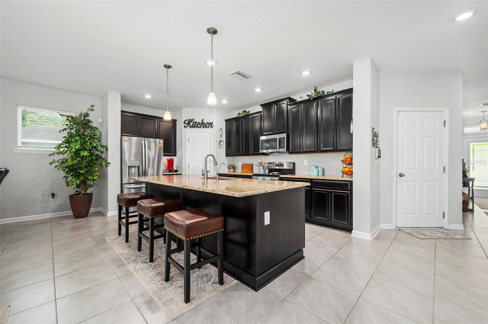 Image 10 of 38 For 11973 Bridgehampton Road