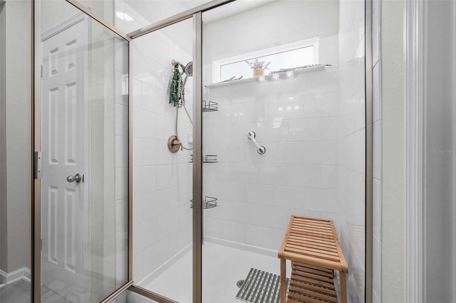 Image 23 of 38 For 11973 Bridgehampton Road